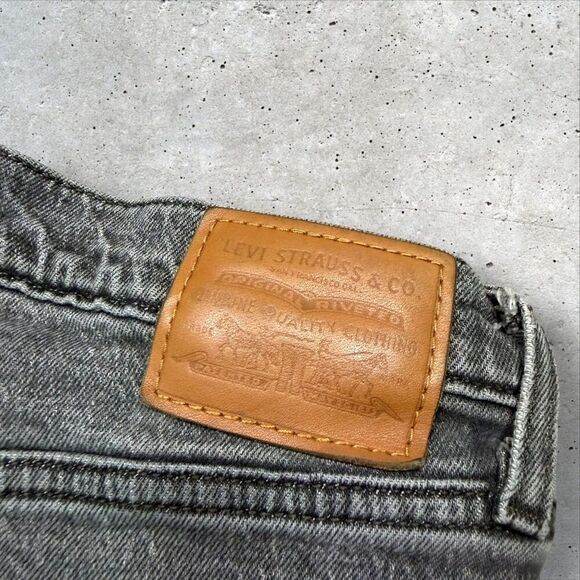 Levi’s 501 Original Fit Women's Jeans Gray Ribcage Straight Button Fly Size 30 - Picture 4 of 13